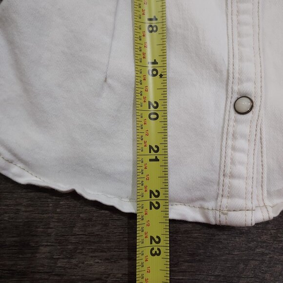 Divided by H&M Sz 4 Cotton Stretch White Snap Down Pearlizzed Western - Picture 8 of 10